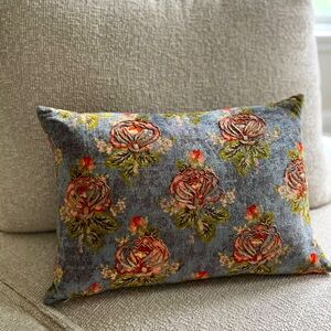 Cloud9 Design feather throw pillow, gold embroidery, perfect condition.